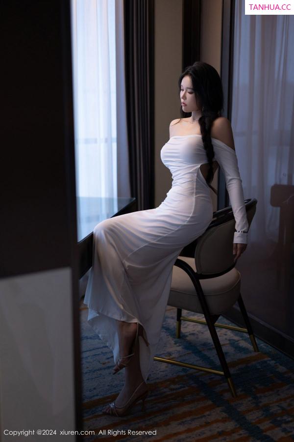 小娜比  [XiuRen]高清写真图 2024.09.05 No.9115 娜比 黑丝美腿第41张图片